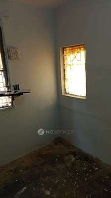 2 BHK Flat In Dda Janta Flats for Rent  In Shalimar Bagh