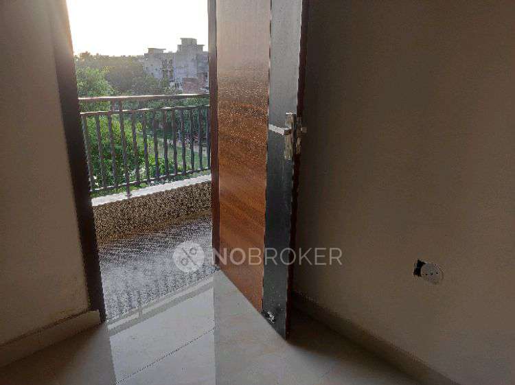 3 BHK Flat In Sb For Sale  In Dwarka Sector-3, Dwarka