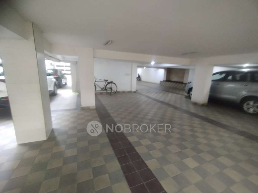 2 BHK Flat In A For Sale  In Panchsheel Park