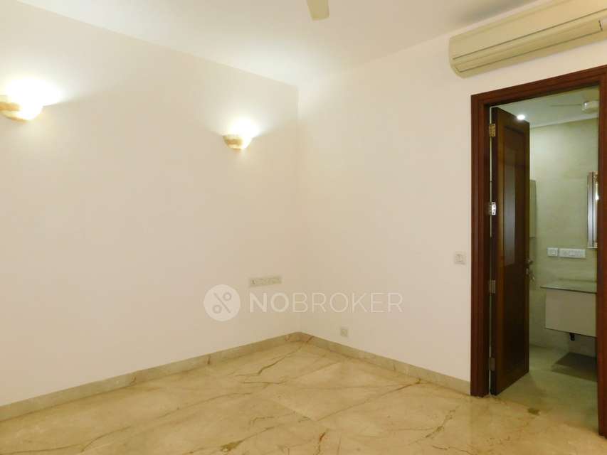 2 BHK Flat In A For Sale  In Panchsheel Park