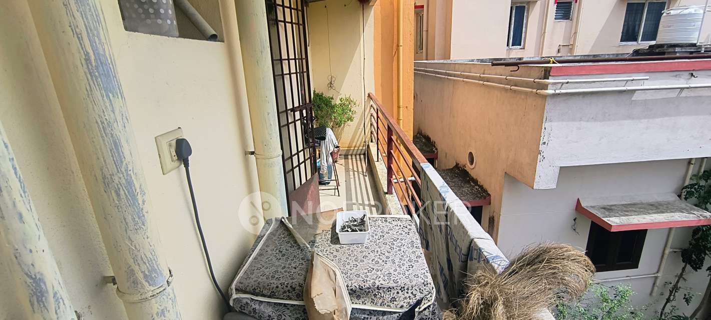 2 BHK Flat In Shanmuga Nivas Apartment   For Sale  In Kovilancheri