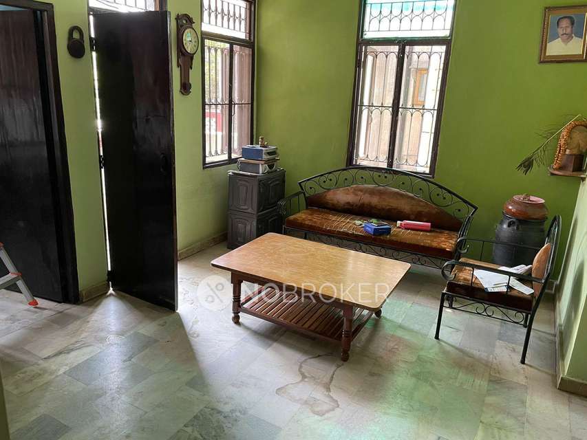 Single Room for Female In 2 BHK  In Unique Apartments, Ghaziabad In Shalimar Garden Extension Ii