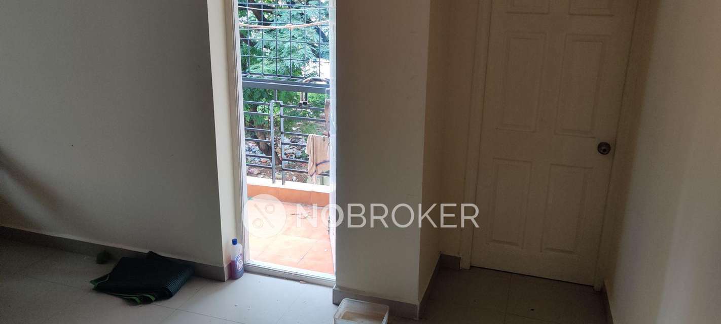 2 BHK Flat In Sri Krishna Brindavan Platinum Park For Sale  In Horamavu