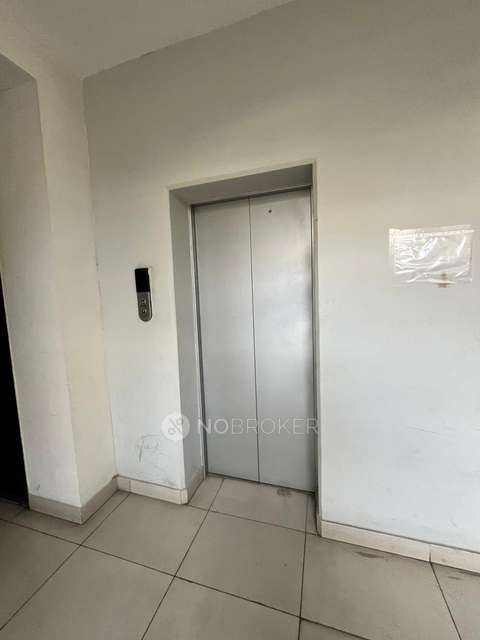 2 BHK Flat In Navins Hillview Avenue For Sale  In Irandankattalai