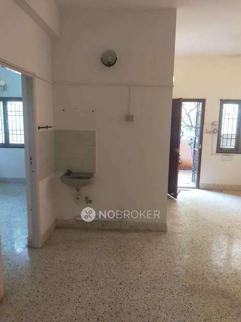 2 BHK Flat In Ramaniyam Lalitha, Thiruvanmiyur For Sale  In Valmiki