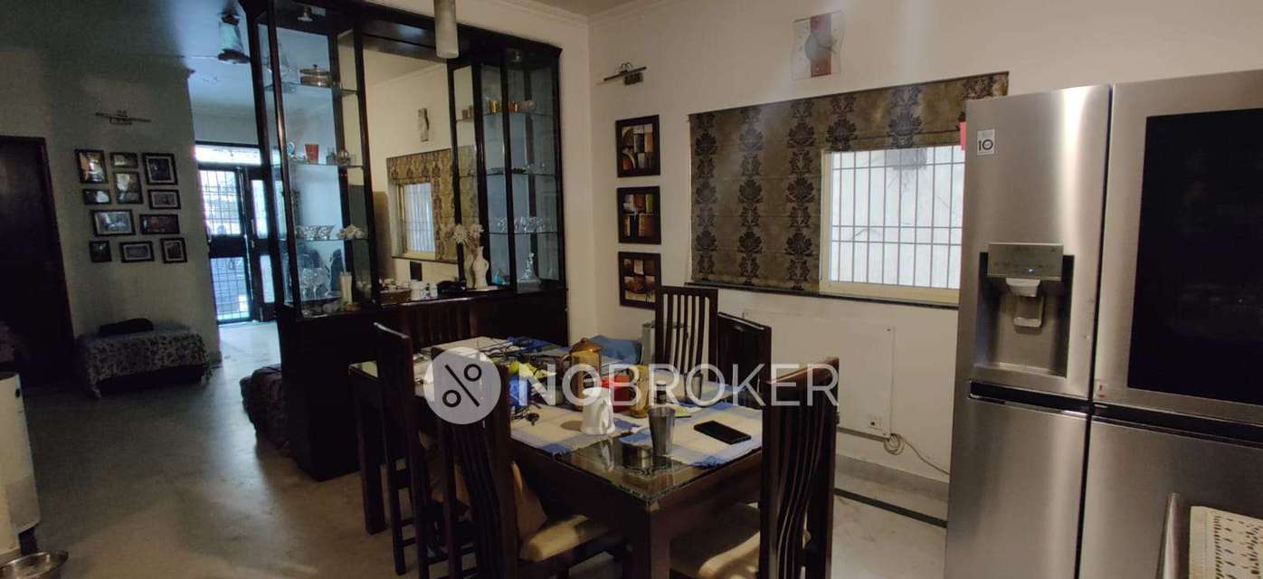 3 BHK Flat In Dda Flat For Sale  In Sarita Vihar