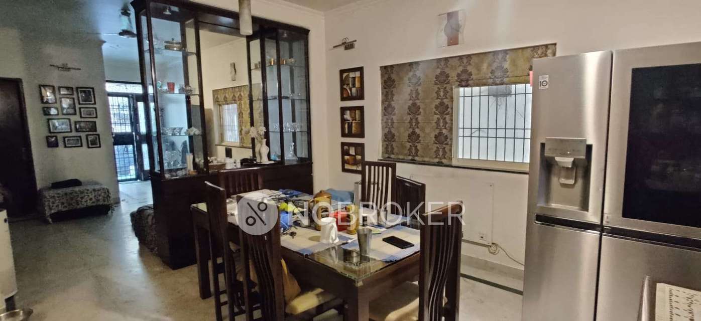 3 BHK Flat In Dda Flat For Sale  In Sarita Vihar