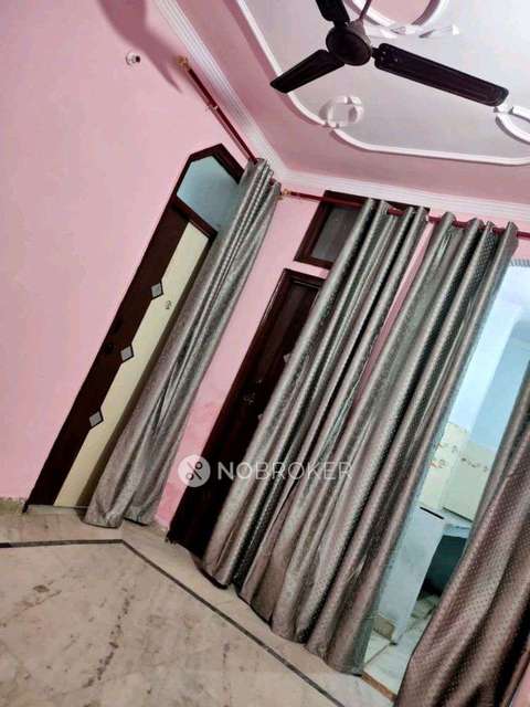 1 BHK Flat In Standalone Building  for Rent  In West Patel Nagar