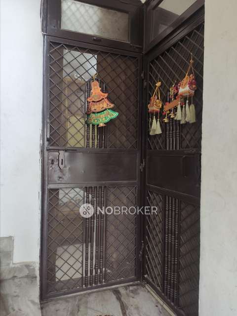 2 BHK Flat For Sale  In Krishna Nagar