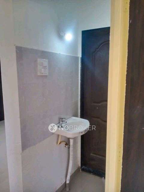 2 BHK Flat In Vaishnavi City 7 Hills for Rent  In Uruli Devachi