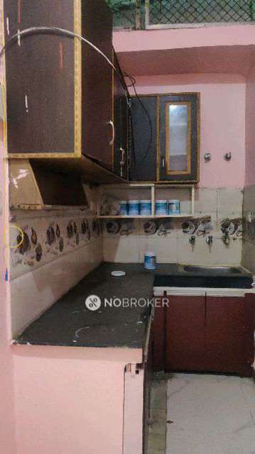 1 RK House for Rent  In Madanpuri