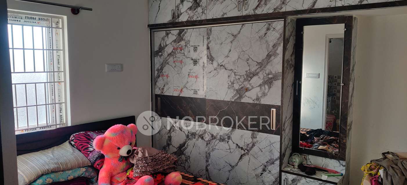 2 BHK Flat In Srivari Nilaya for Rent  In Krishnarajapura ( No Lift ) 