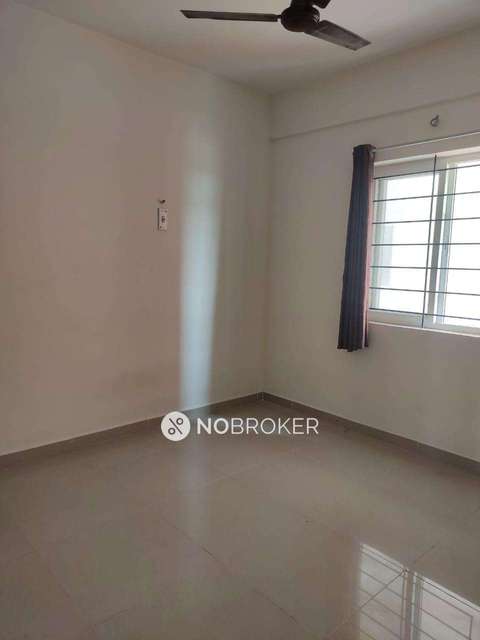 2 BHK Flat In Neelkamal Apartments For Sale  In Kazhipattur,