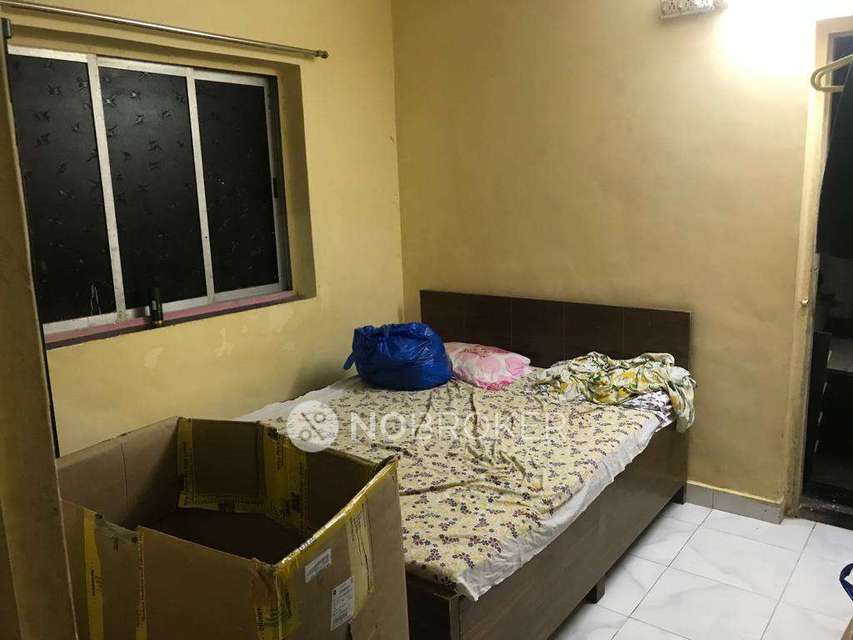 1 BHK Flat In Akashay Sagar Soc For Sale  In Shivai Nagar, Thane West