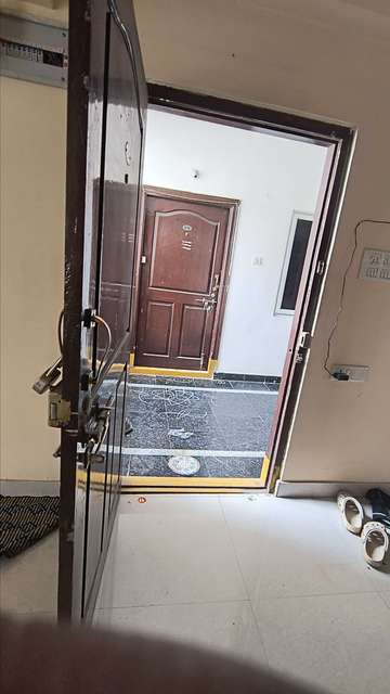 2 BHK Flat In Sri Sai Gayathri Towers For Sale  In Nanakramguda Gachhibowli