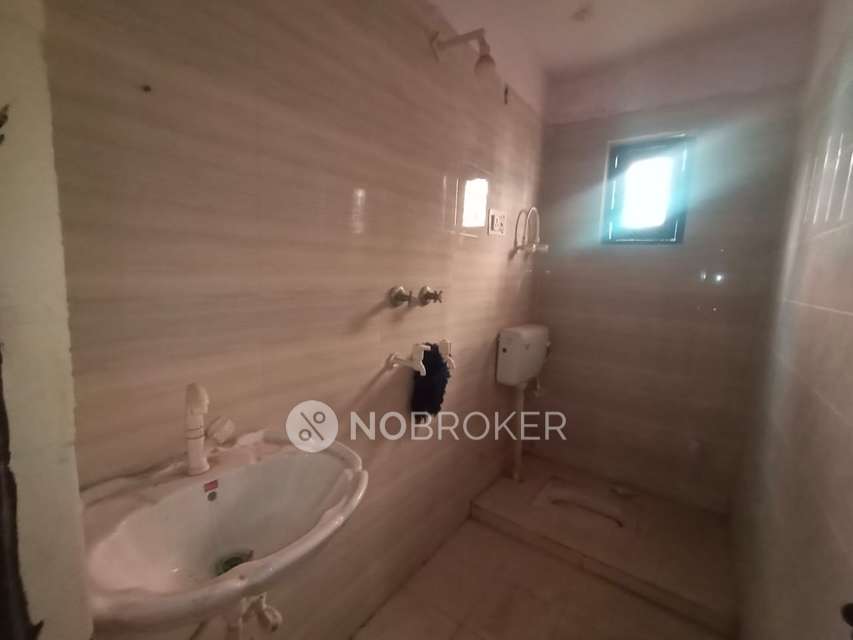 2 BHK Flat In Builders Flat For Sale  In Sahibabad