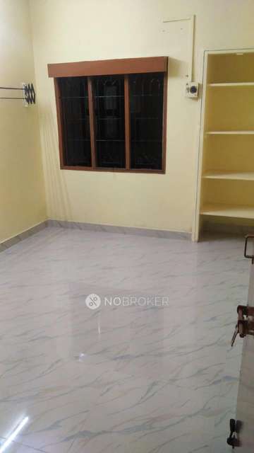 2 BHK Flat In Sreenivas Apartments, Alandur for Rent  In Venu Street