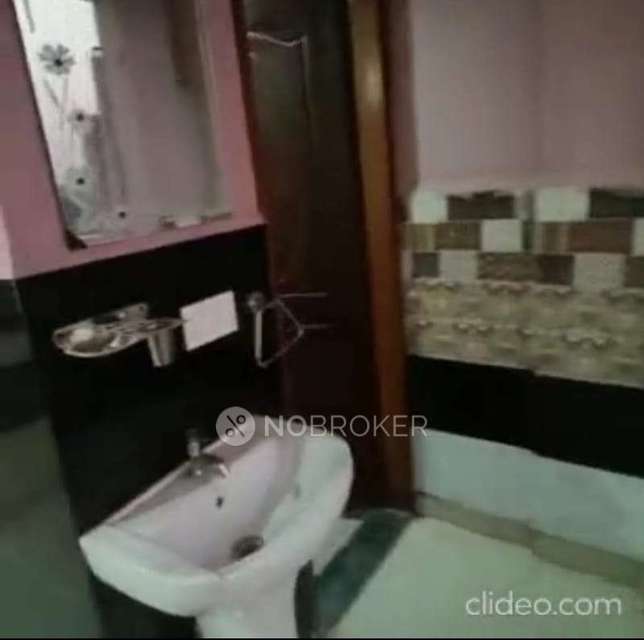 2 BHK Flat In Vishwas Park Apartment For Sale  In  Dwarka