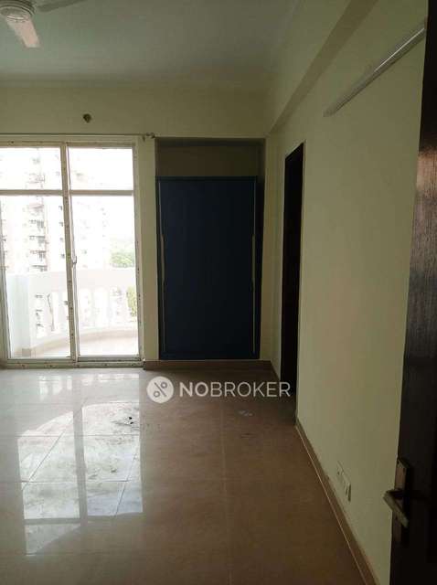 3 BHK Flat In Amrapali Sapphire For Sale  In Sector-45