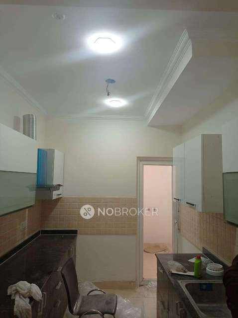 3 BHK Flat In Amrapali Sapphire For Sale  In Sector-45