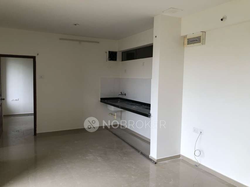 2 BHK Flat In Sky I Star Towers For Sale  In Bhukum