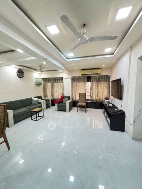 2 BHK Flat In Olympia Tower For Sale  In Jacob Circle