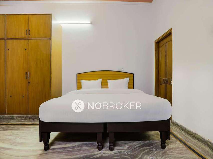 4+ BHK Flat For Sale  In  Sector 108