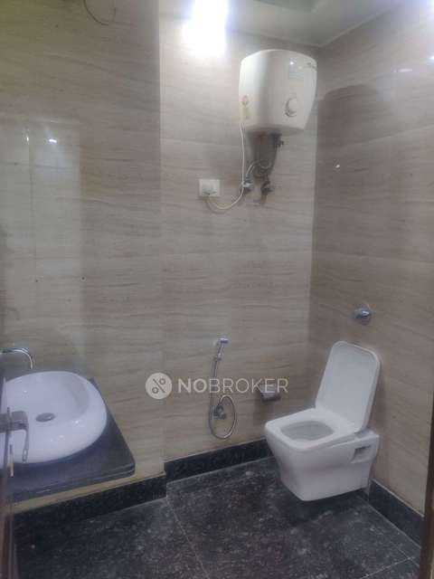 4+ BHK Flat For Sale  In Rohini