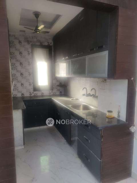 4+ BHK Flat For Sale  In Rohini