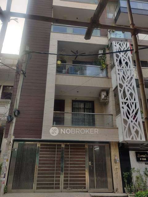 4+ BHK Flat For Sale  In Rohini