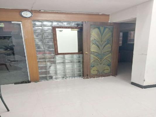 2 BHK Flat In Juma M Building Apartment For Sale  In Madanpura