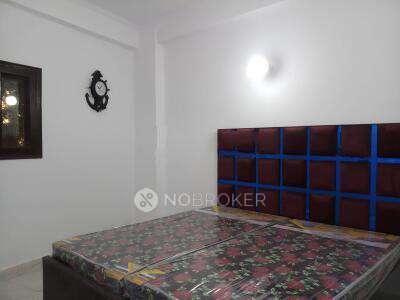 2 BHK Flat In Aryan Apartments, Sector 73 For Sale  In Sector 73