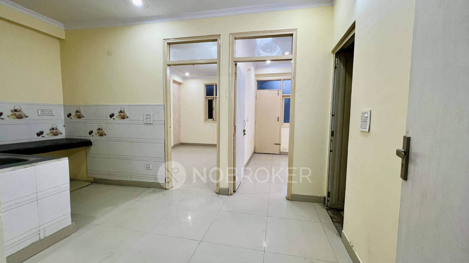 Apartment Okhla Vihar Rent WITHOUT BROKERAGE Unfurnished 4 BHK Rental
