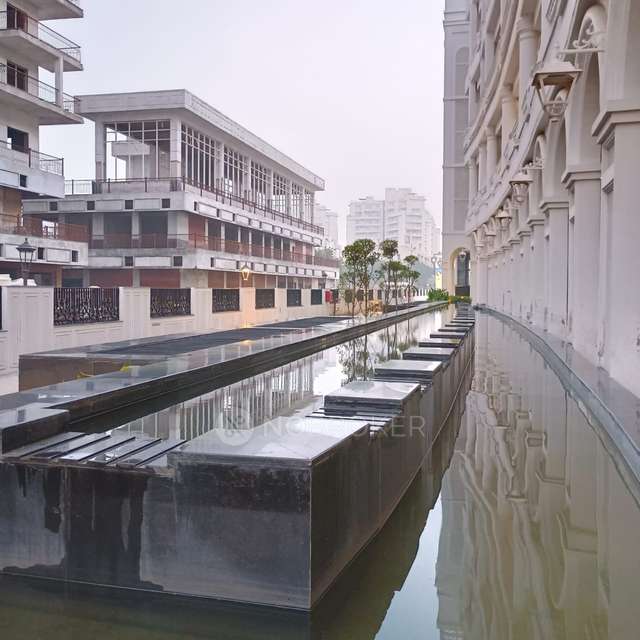 Shop in Sector 92, Gurgaon for sale 