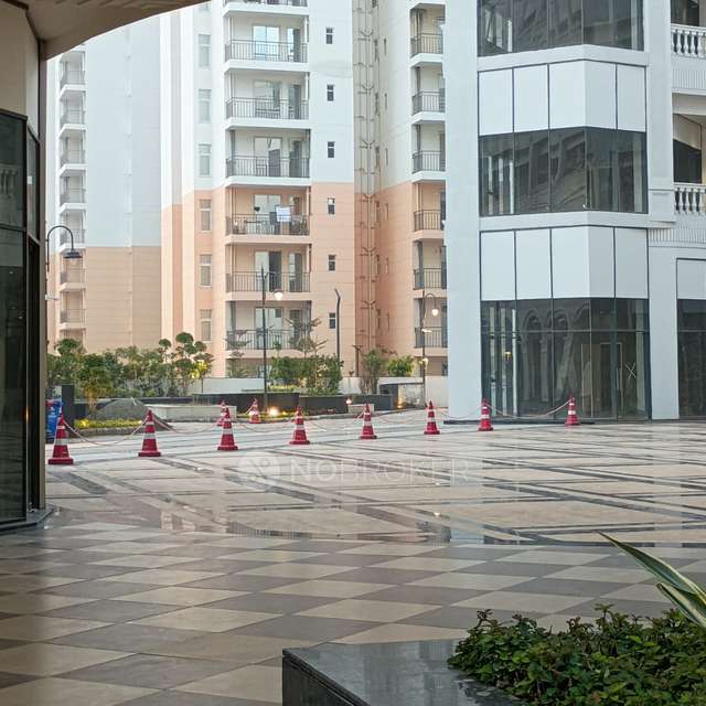 Shop in Sector 92, Gurgaon for sale 