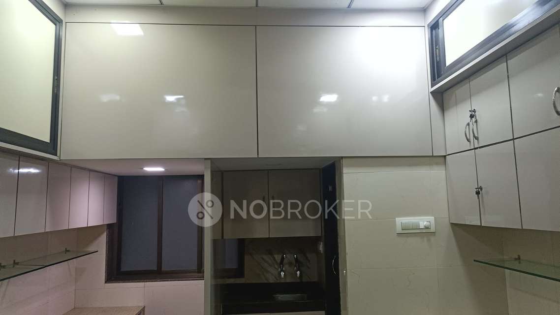 1 RK Flat For Sale  In Mulund West