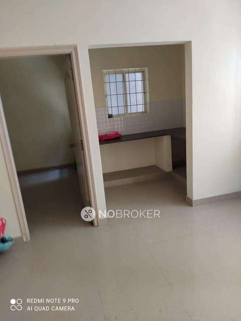 2 BHK Flat In Prabhavathi Paramount Block A For Sale  In Electronic City