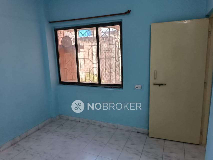 1 BHK Flat In National Garden Cooperative Housing Society, For Sale  In Takka Colony