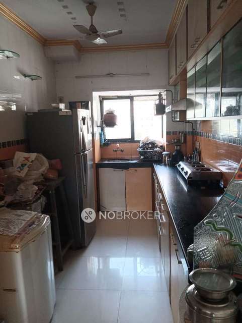 2 BHK Flat In New Park Avenue For Sale  In  Kandivali West