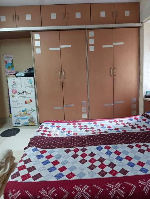 2 BHK Flat In New Park Avenue For Sale  In  Kandivali West