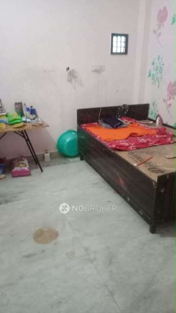 1 BHK Flat for Rent  In Wazirabad 