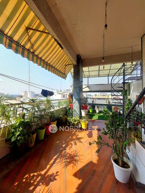 2 BHK Flat For Sale  In Rohini