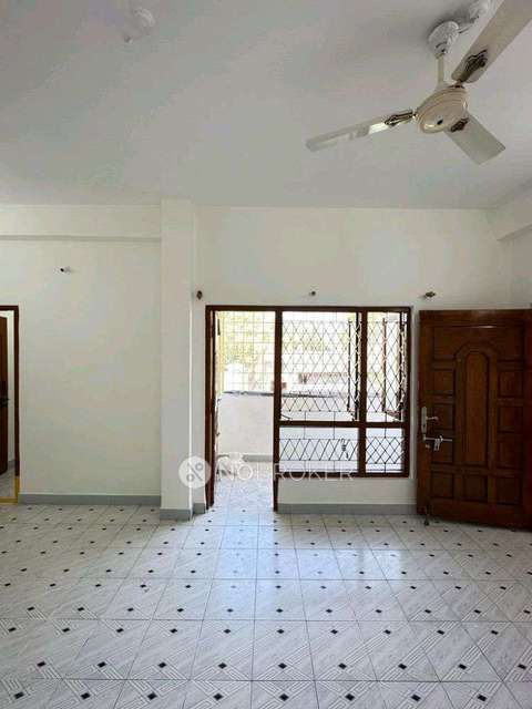 2 BHK Flat In Lakshmi Saraswathi Apartment For Sale  In Bowenpally