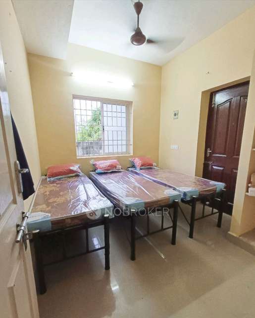 PG for Boys in Siruseri