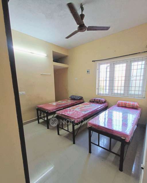 PG for Boys in Siruseri