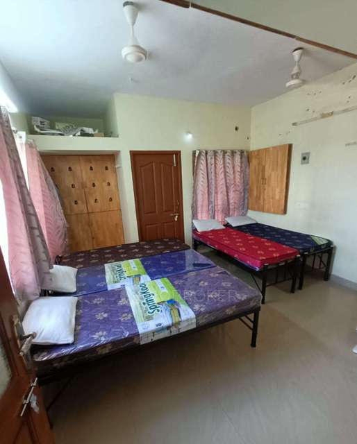 PG for Boys in Siruseri