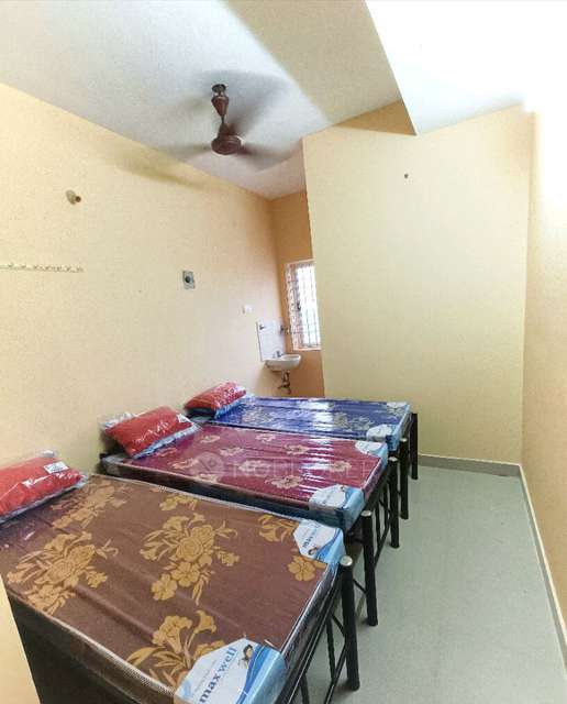 PG for Boys in Siruseri