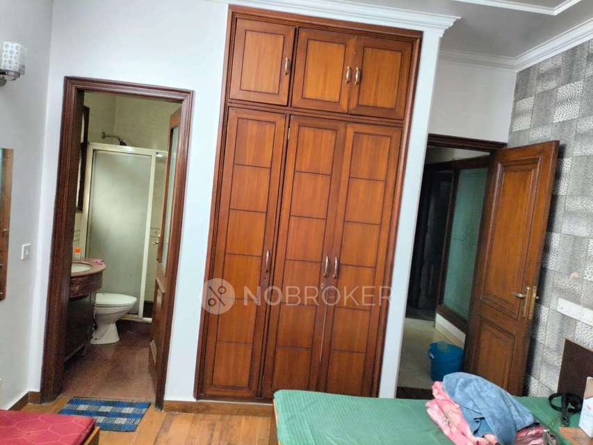 PG for Girls in South Moti Bagh