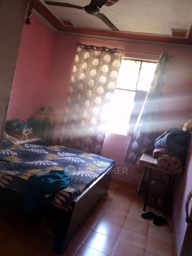 Maurya Enclave Pitam Pura Rent WITHOUT BROKERAGE Semifurnished 1 BHK