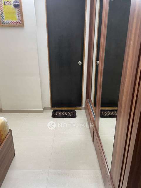 3 BHK Flat In Shankardeep Building For Sale  In Santacruz West